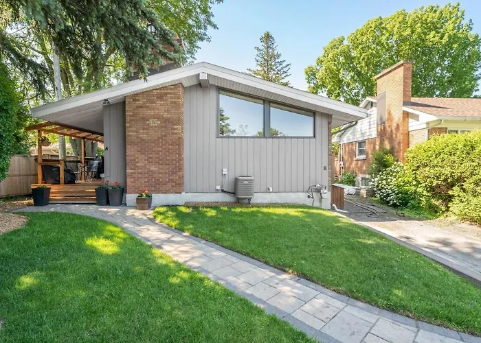 Cozy Bungalow - 5Mins To The Ottawa Hospital